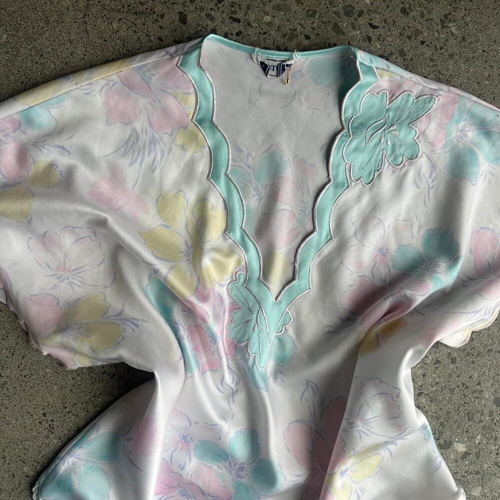 Vintage Women’s Pastel Floral Lounge Set Satin Pajama Set Soft Pink Mint Small - Picture 3 of 3